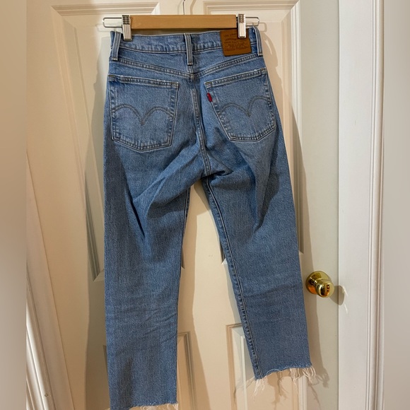 Levi’s straight jeans ; size 25 - Picture 2 of 2